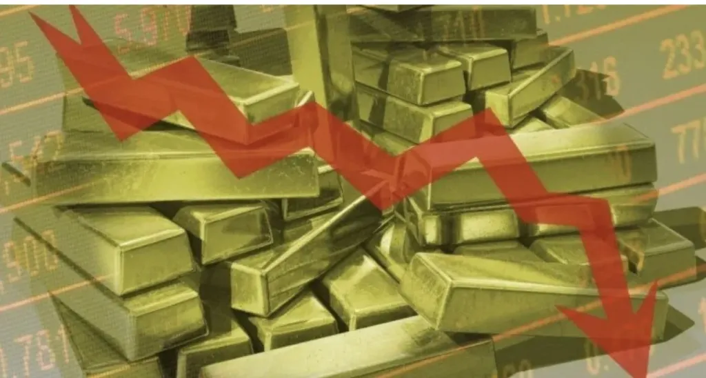 تراجع سعر الذهب عالميًا مع صعود الدولار وتوقعات رفع الفائدة الأمريكية