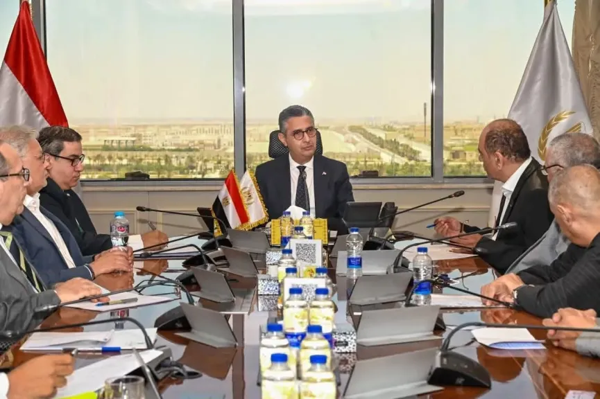 وزير التموين يتابع تنفيذ مشروع “كاري أون” لتطوير المنافذ التموينية