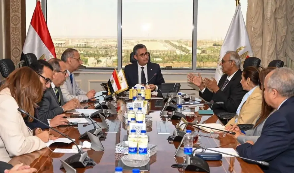 وزير التموين يبحث مع شركة تي سي آي سانمار تعزيز التعاون في مجالات الصناعات الكيماوية