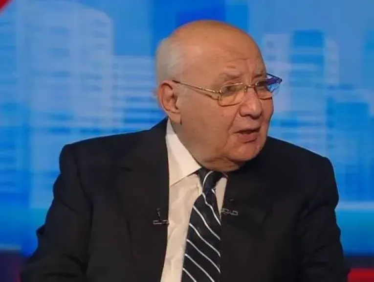 السفير رؤوف سعد: ما جرى بين واشنطن وطهران مذكرة تفاهم وليس اتفاقا نهائيا.. والحرب توقفت لكن الصراع مستمر