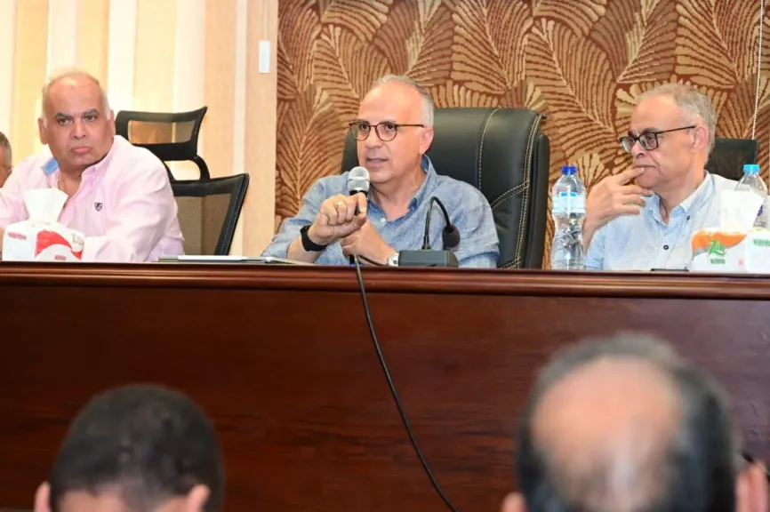 د. سويلم يشهد ورشة عمل quot;متابعة الموسم الصيفي بأسيوطquot; ويؤكد أهمية التواصل المباشر مع العاملين لتطوير المنظومة المائية