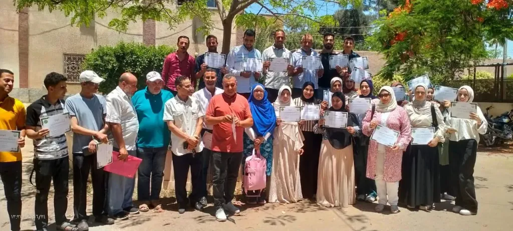 quot;لجنة مبيدات الآفات الزراعيةquot; تختتم فعاليات البرنامج التأهيلي لـ quot;مطبقي المبيداتquot; بمحافظة البحيرة