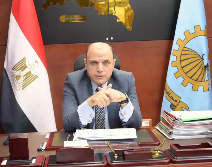 محافظ الغربية: ضبط 3 أطنان و523 كجم سلع مجهولة المصدرو2000 قطعة حلويات فاسدة بالأسواق