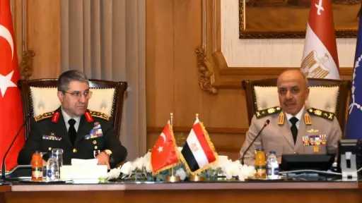 الفريق أحمد خليفة يستقبل رئيس الأركان التركي لبحث سبل تطوير التعاون العسكري بين البلدين