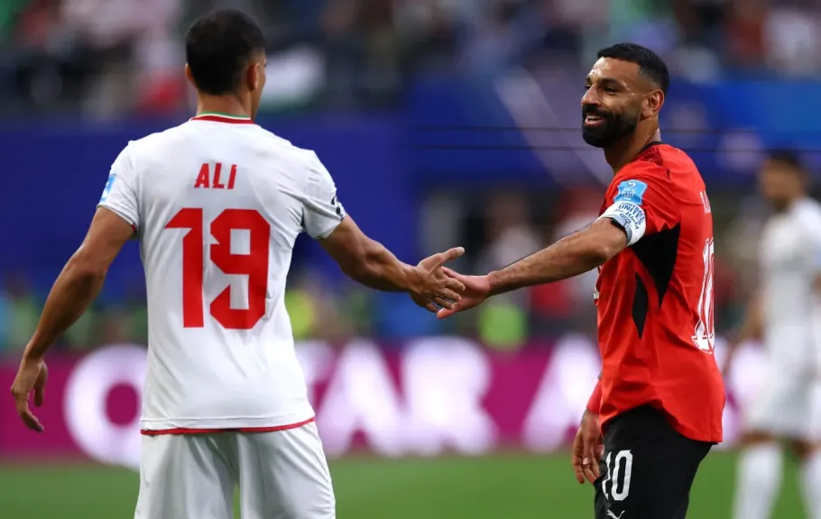 صلاح يبدأ برنامجه العلاجي ويقترب من اللحاق بمواجهة مصر وأستراليا