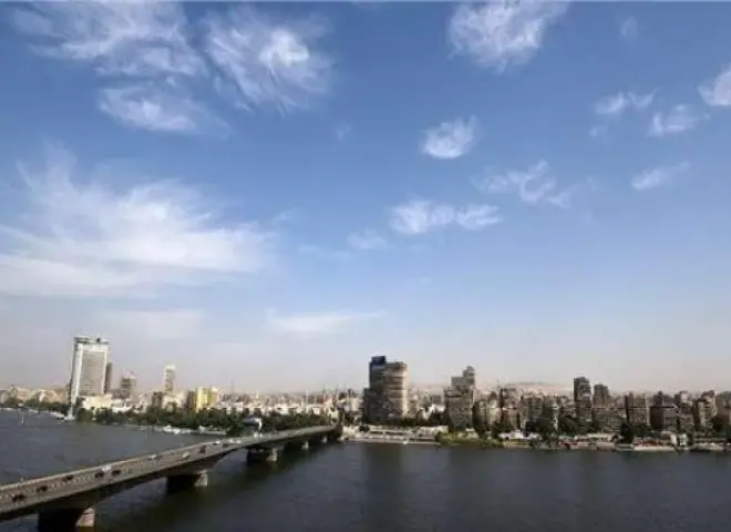الأرصاد: طقس الغد حار رطب نهارا معتدل الحرارة رطب ليلا على أغلب الأنحاء.. والعظمى بالقاهرة 35