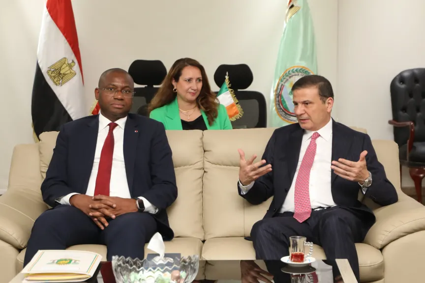 وزير الزراعة يبحث مع وزير الثروة الحيوانية والسمكية الإيفواري التعاون في الاستزراع السمكي