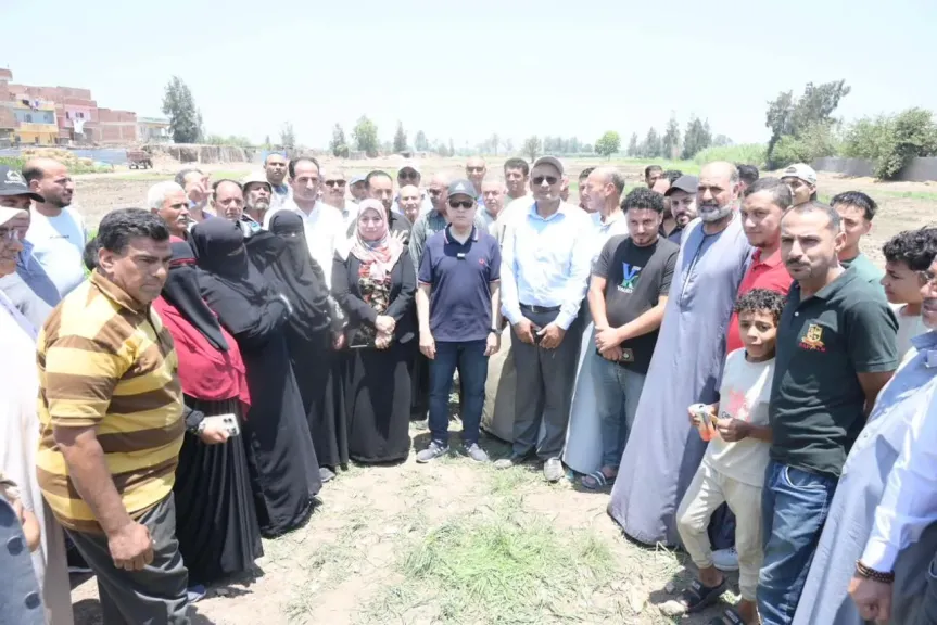 في ذكرى ثورة 30 يونيو.. مسيرة التنمية تتواصل بالغربية.. المحافظ  يعيد 11 فدانًا للإنتاج الزراعي بعد إزالة 120 ألف طن تشوينات