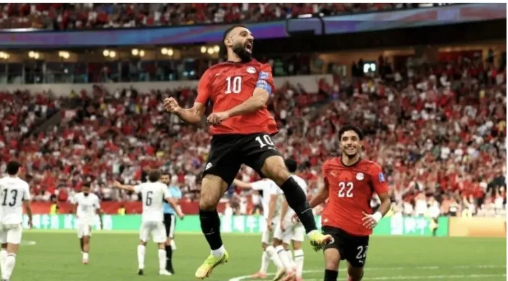 شوبير يكشف موقف محمد صلاح من مواجهة أستراليا في دور الـ32 بكأس العالم