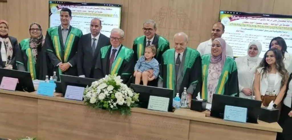 النائب خالد عيش يهنيء الوزير محمد سعفان لحصولة علي درجة الدكتوراة متمنيًا له دوام التوفيق