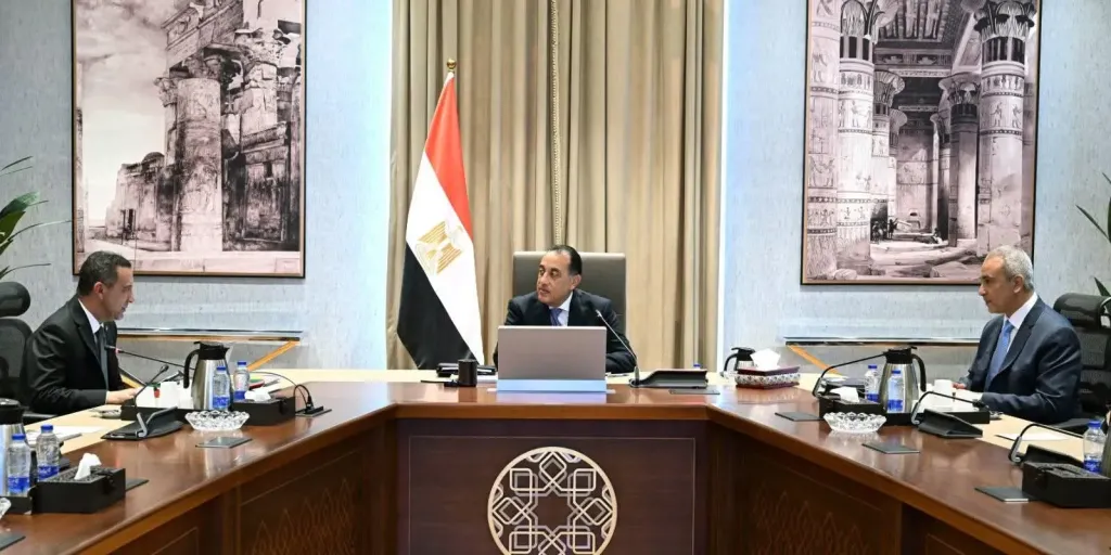 رئيس الوزراء يتابع الموقف التنفيذي للمشروعات التنموية والخدمية في محافظة المنوفية