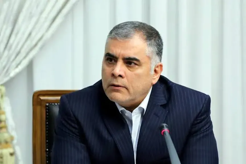 التلفزيون الإيراني ينفي استقالة وزير النفط محسن باك نجاد