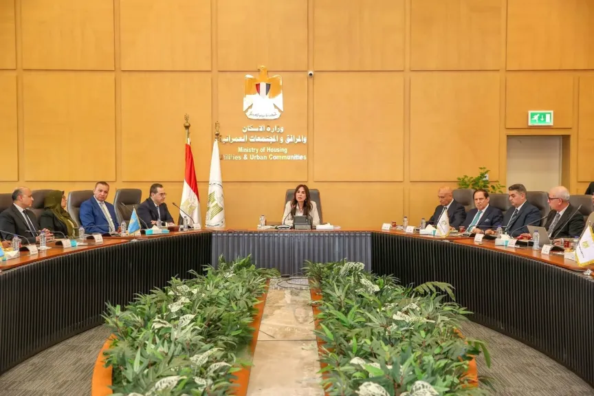 وزير الإسكان: المرحلة المقبلة ستشهد استمرار العمل بوتيرة متسارعة لتنفيذ تكليفات القيادة السياسية وتحقيق مستهدفات الدولة