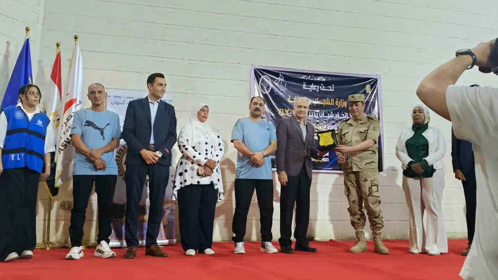 رئيس جامعة أسوان: ثورة 30 يونيو أعادت للدولة قوتها ورسخت مسيرة التنمية نحو الجمهورية الجديدة