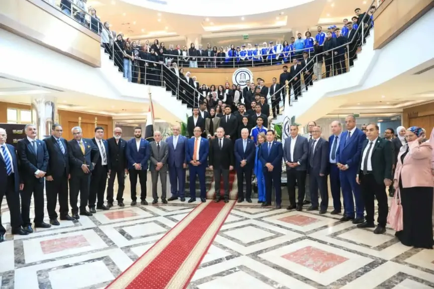 وزير التعليم العالي يتفقد جامعة حلوان الأهلية ويشهد إطلاق منصة حلوان بلس جونيور عمر فارس