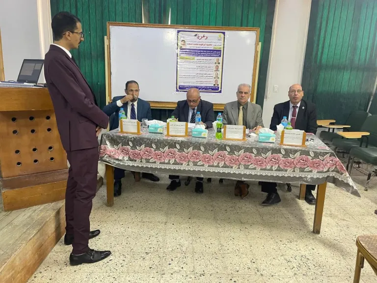 رئيس جامعة أسوان يناقش رسالة دكتوراه بعنوانquot; تصميم وتحليل الأداء الأمثل لنظام طاقة كهربائية باستخدام الذكاء الاصطناعي