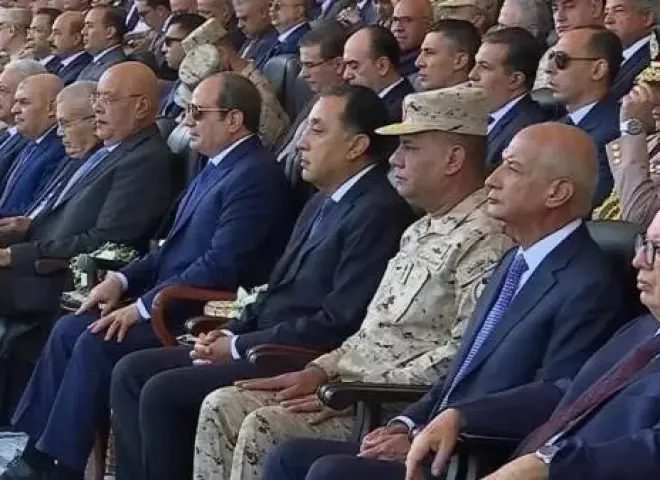 الرئيس السيسي: مقر القيادة الاستراتيجية كيان قوي جدا في تنسيق مجابهة أي تحد أو أزمة