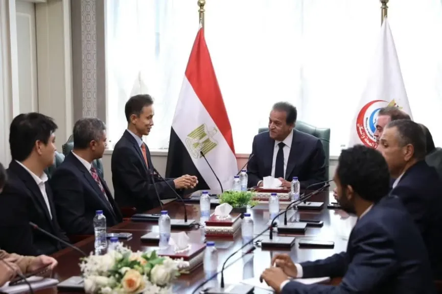 وزير الصحة يبحث مع شركة سامسونج للإلكترونيات في مصر تعزيز التعاون في دعم التدريب الطبي والتحول الرقمي