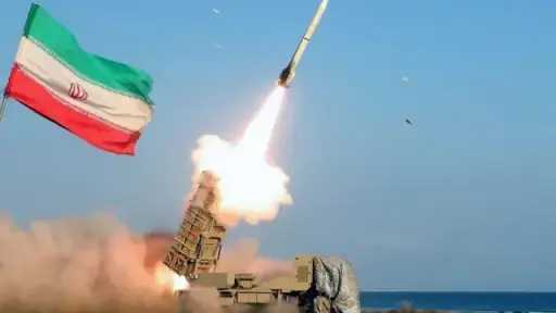 الحرس الثوري يتبنى استهداف قاعدة الأزرق في الأردن بـ10 صواريخ