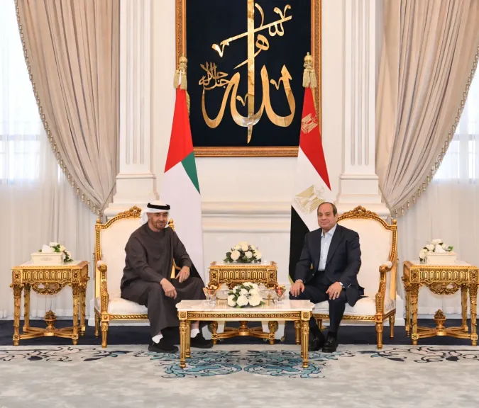 الرئيس السيسي يستقبل الشيخ محمد بن زايد في العلمين.. تأكيد على قوة العلاقات المصرية الإماراتية وبحث تطورات المنطقة