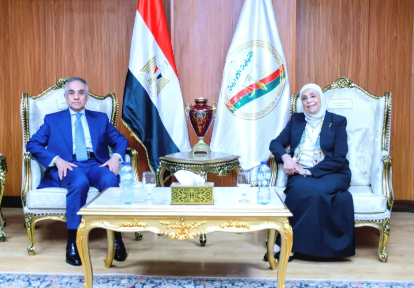 وزير العدل يهنئ المستشارة هدى أحمد عيسى بتوليها رئاسة هيئة النيابة الإدارية ويؤكد دعم التعاون بين جهات العدالة
