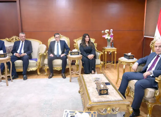 محافظ الغربية يبحث مع وفد البنك الزراعي دعم المزارعين وتمويل المشروعات الإنتاجية وتوسيع برامج الحماية الاجتماعية
