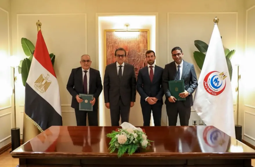 وزير الصحة يشهد توقيع بروتوكول تعاون مع «روش إيجيبت» لميكنة منظومة الرمد
