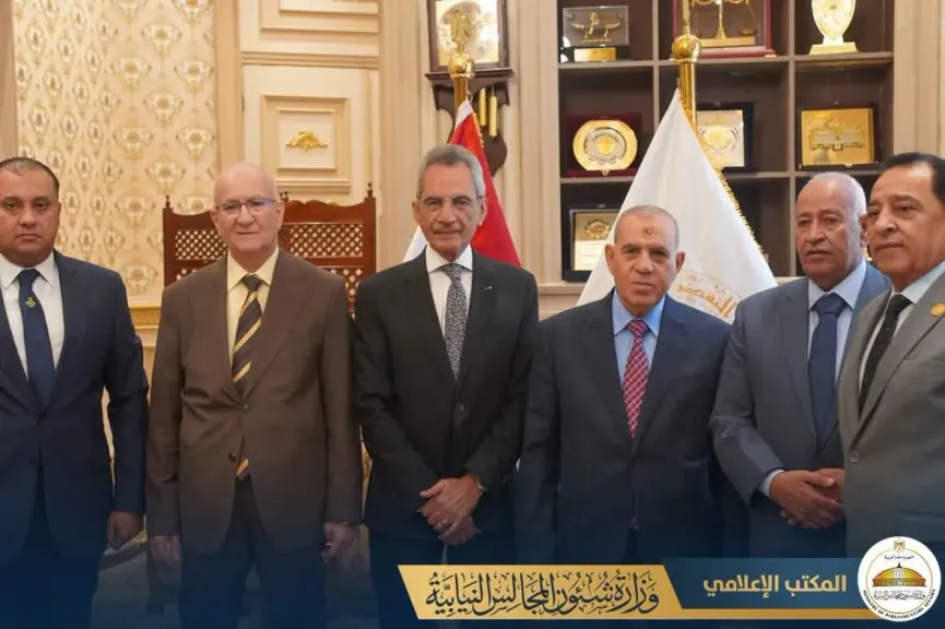 وزير شئون المجالس النيابية يُهنئ رئيس محكمة النقض ورئيس مجلس القضاء الأعلى بمناسبة توليه مهام منصبه