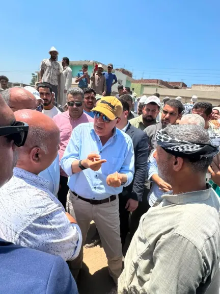 فور عودته إلى أرض الوطن .. الدكتور سويلم يتابع ميدانيًا شكاوى المنتفعين، ويتفقد ترعة الفولي ومحطة رفع صان الحجر بالشرقية
