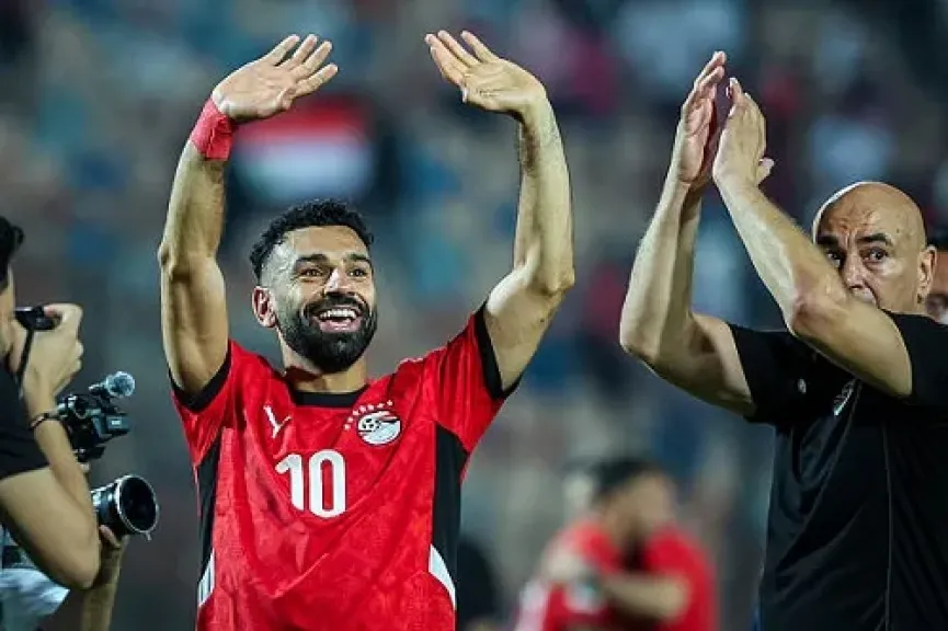 رئيس بشكتاش يرد.. أين وصل التفاوض مع صلاح؟