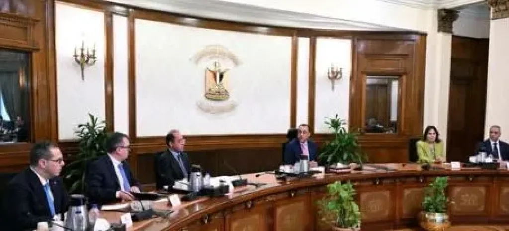 مدبولي يتابع موقف سداد مستحقات المجتمعات العمرانية الجديدة لدى عدد من الوزارات والجهات الحكومية