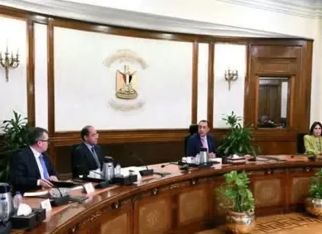 رئيس الوزراء يتابع مستجدات مشروع الأجهزة التعويضية وجهود إنشاء مجمع صناعي للأطراف الصناعية