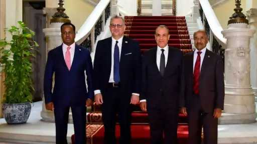 عبدالعاطي يجري سلسلة لقاءات مع نظيريه الإريتري والصومالي ومستشار ترامب للشئو الإفريقية لدعم السلم والأمن الإفريقي