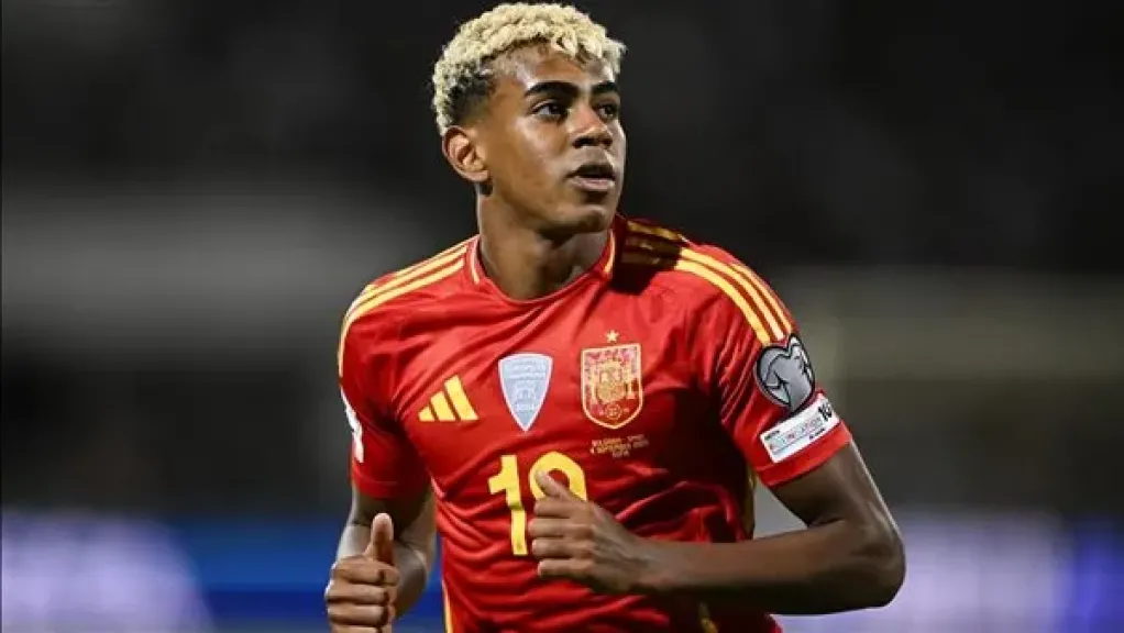 لامين يامال يرافق بيليه وبيرجومي في قائمة تاريخية بنهائي كأس العالم