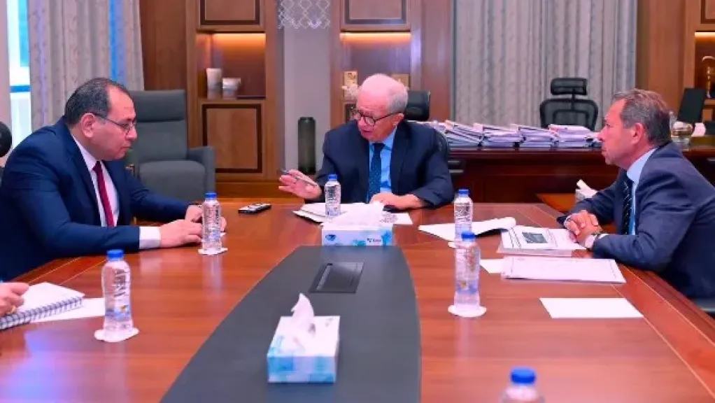 نائب رئيس الوزراء يتابع تنفيذ المشروع القومي لتطوير صناعة الغزل والنسيج.. واستثمارات ضخمة لإعادة بناء القطاع