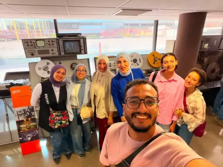 إعلام القاهرة تشارك بوفد من أساتذتها وطلابها في المدرسة الصيفية بجامعة أوتونوما برشلونة
