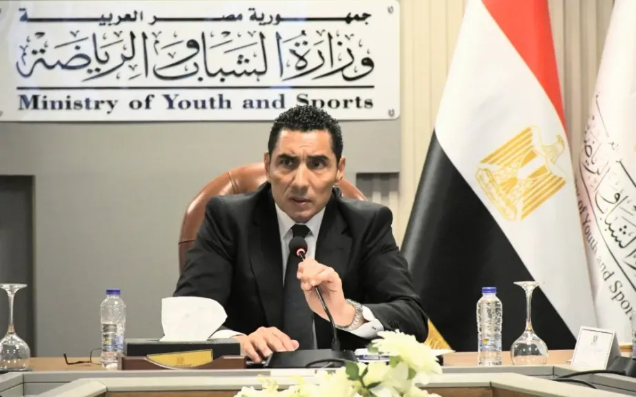 وزير الرياضة يوجّه بفتح تحقيق عاجل في شكوى لاعب كرة القدم المستبعد بسبب اسمه