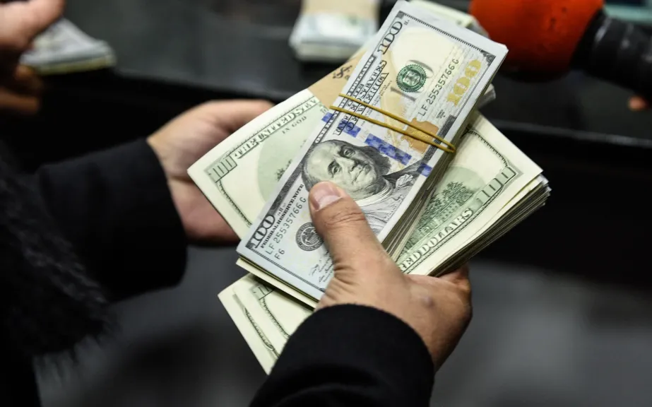تحويلات المصريين بالخارج.. من رسالة دعم للأسر إلى قوة استثمارية تبحث عن دور أكبر في الاقتصاد