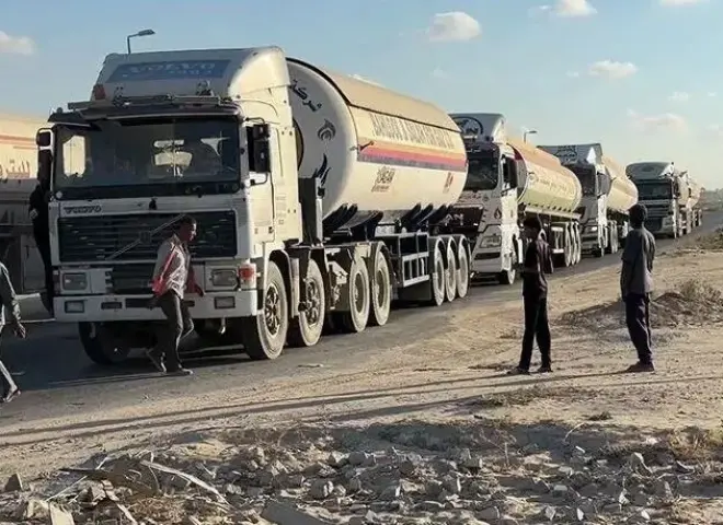 دخول 5 شاحنات غاز طهي إلى قطاع غزة