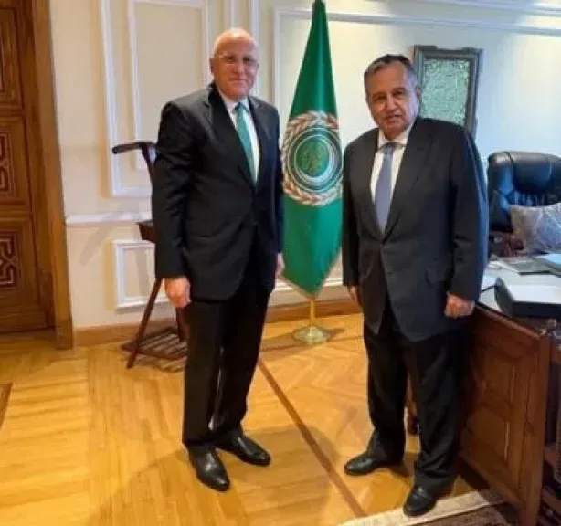 المجلس العربي للاختصاصات الصحية يبحث مع أمين جامعة الدول العربية تعزيز التعاون