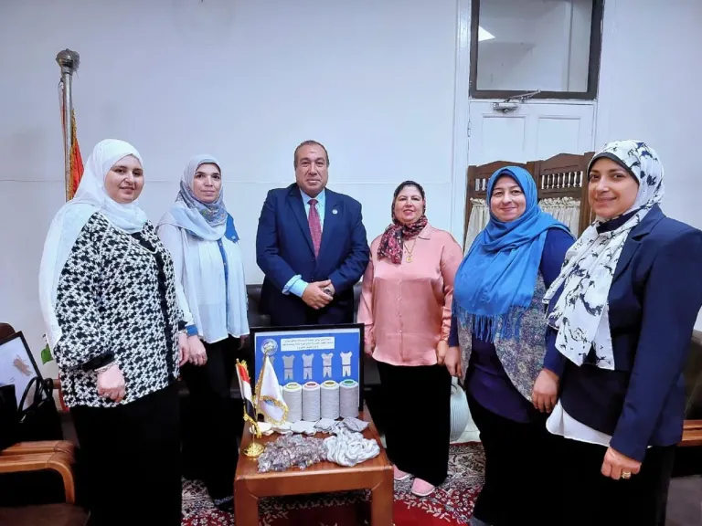 الزراعة: تكشف عن ابتكار علمي بمعهد بحوث القطن لإعادة تدوير الخيوط المصبوغة دعمًا للاقتصاد الدائري