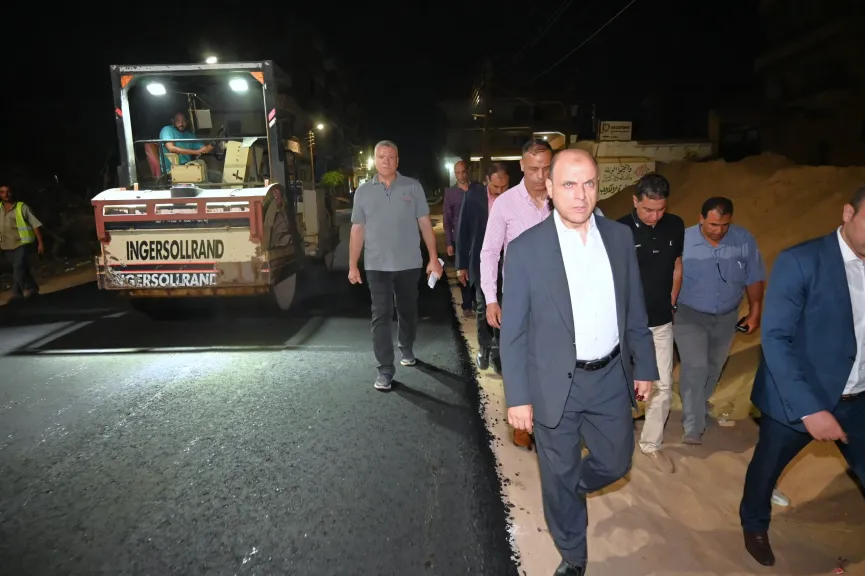 شريان مروري جديد يربط قرى زفتى والسنطة وييسر حركة المواطنين.. ,محافظ الغربية يتابع أعمال رصف طريق سنباط–شرشابه