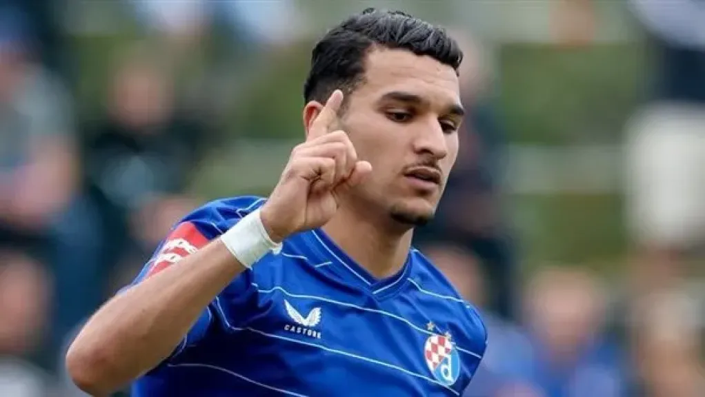 الأهلي يتعاقد مع الجزائري منصف بقرار لمدة 3 مواسم