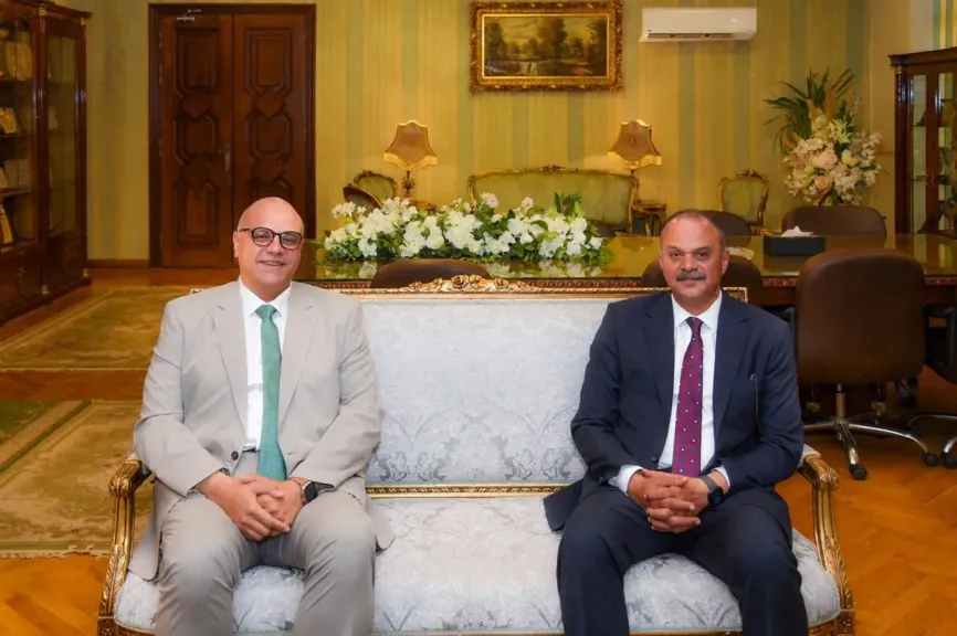 محافظ الإسكندرية يزور  مدير الأمن لتقديم التهنئة بتوليه مهام منصبه الجديد