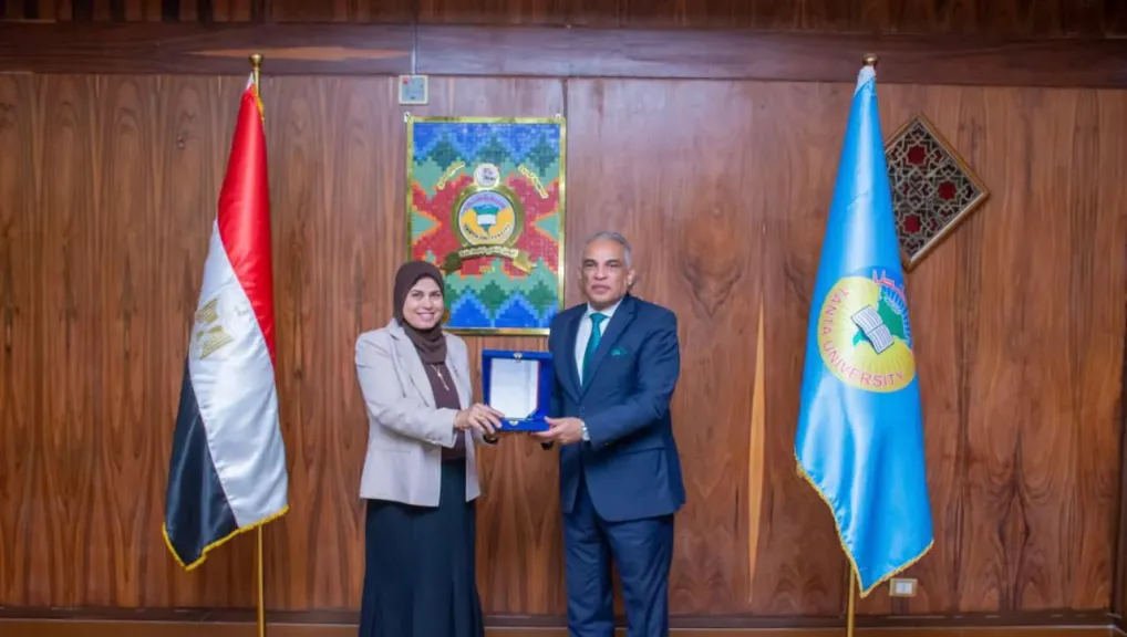 رئيس جامعة طنطا يكرم  عمداء ٦ كليات حاصلة على الاعتماد المؤسسي من الهيئة القومية لضمان جودة التعليم