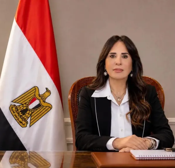 وزيرة الإسكان تتابع موقف مشروعات التطوير والبنية الأساسية والمرافق بمدينة السادات