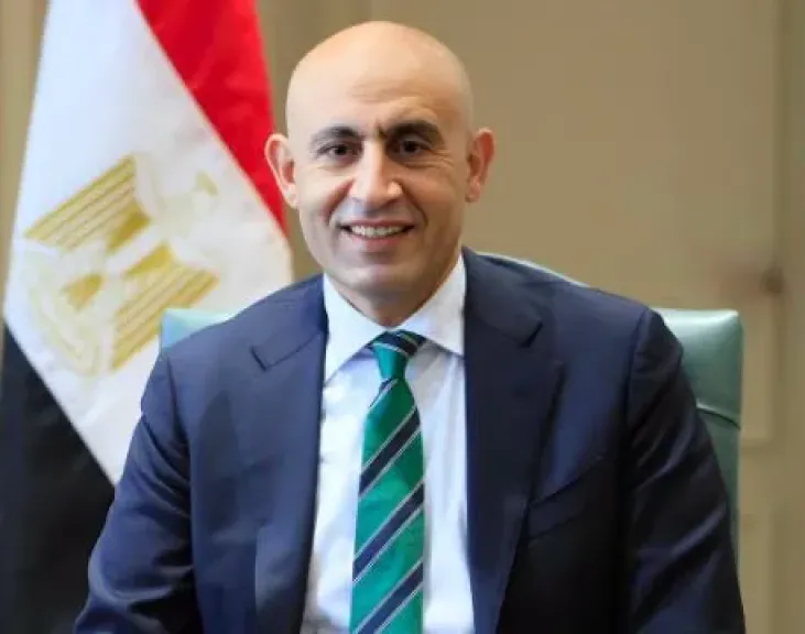 وزير التعليم يُصدر قرارا بتغييرات لعدد من مديري ووكلاء المديريات التعليمية بالمحافظات