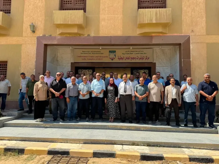 الزراعة: تبحث تطوير أداء المحطات البحثية التابعة لمركز بحوث الصحراء وتعزيز دورها في التنمية الزراعية