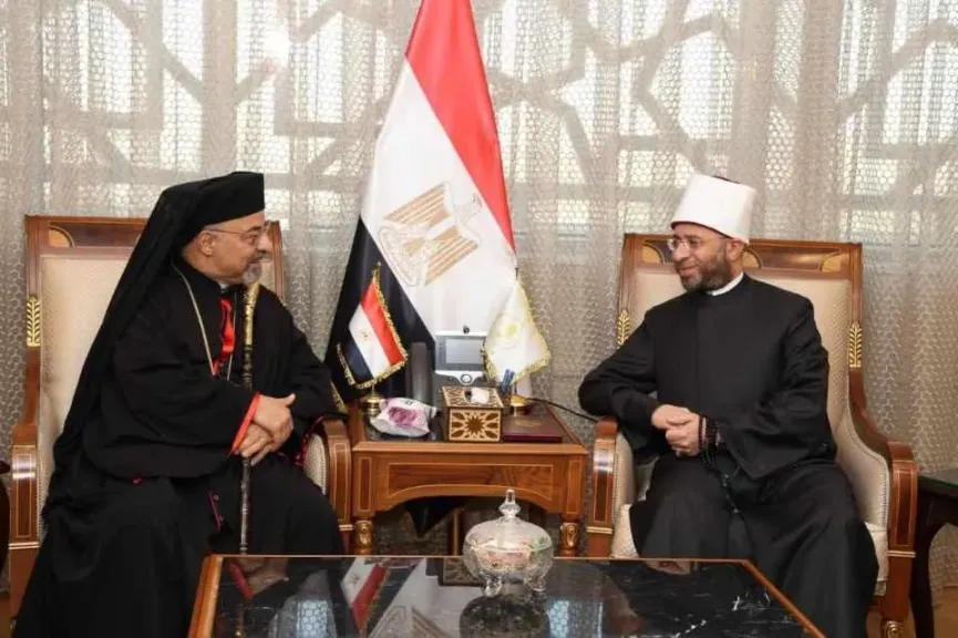 وزير الأوقاف وأقباط الكاثوليك يبحثان آفاق التعاون المشترك
