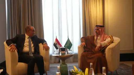 وزير الخارجية يلتقي نظيره السعودي على هامش الاجتماع الوزاري حول القدس في عمّان